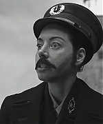 010.jpg